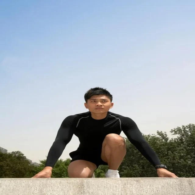 李诗沣冲击羽毛球四强表现出色